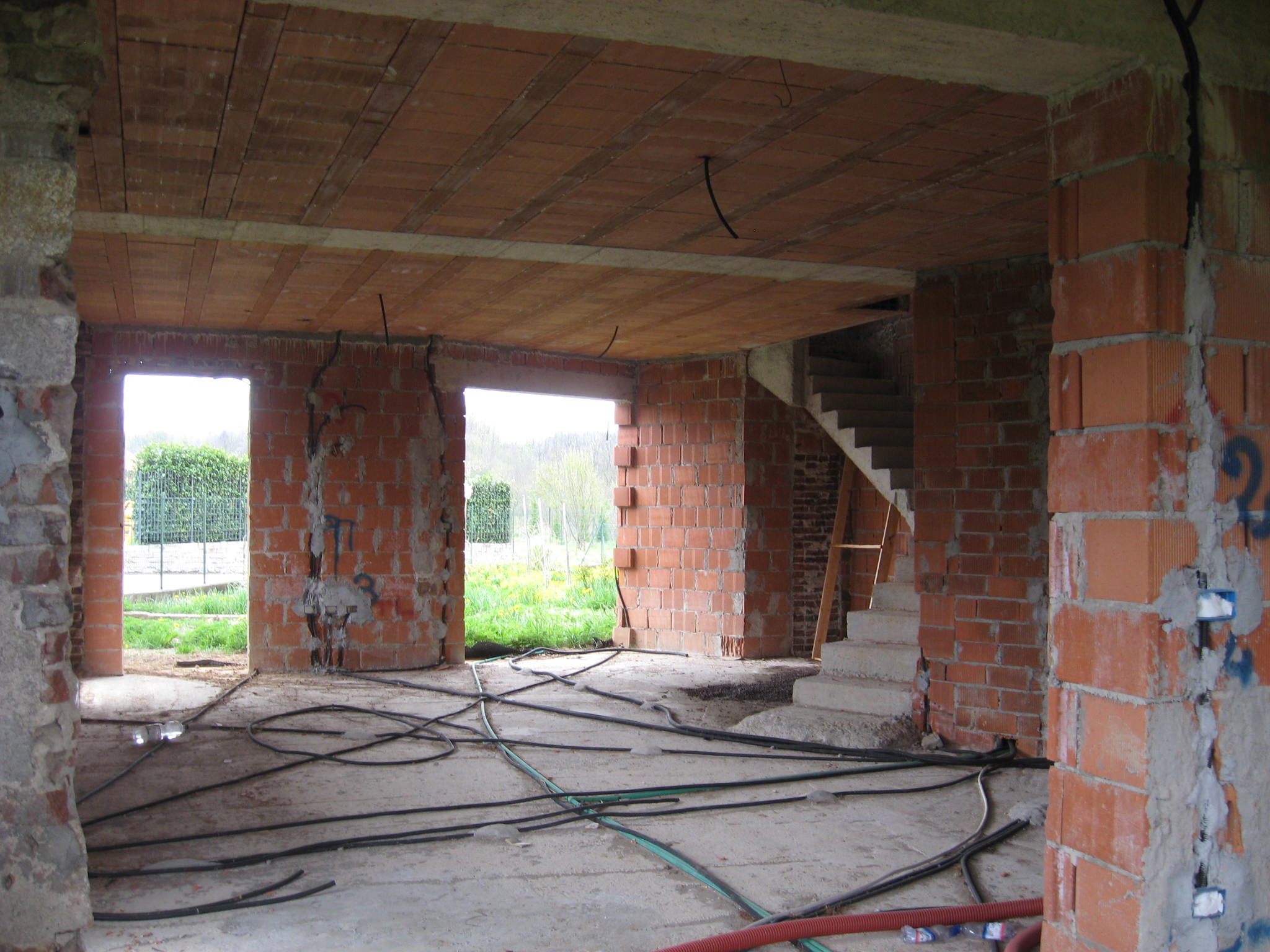 5 - Gargallo, a pochi km dal lago d’Orta villa libera su tre lati in fase di costruzione, Gargallo