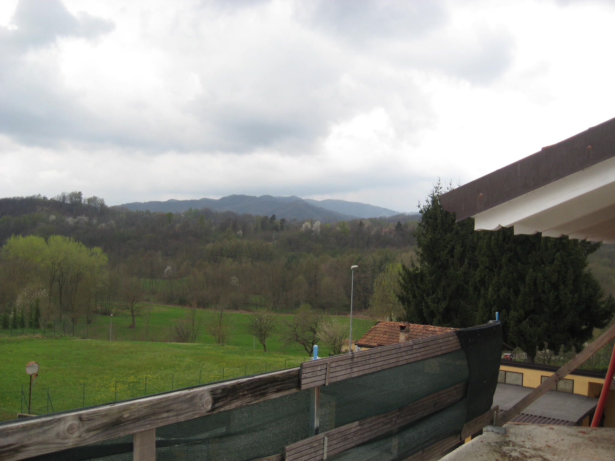 10 - Gargallo, a pochi km dal lago d’Orta villa libera su tre lati in fase di costruzione, Gargallo