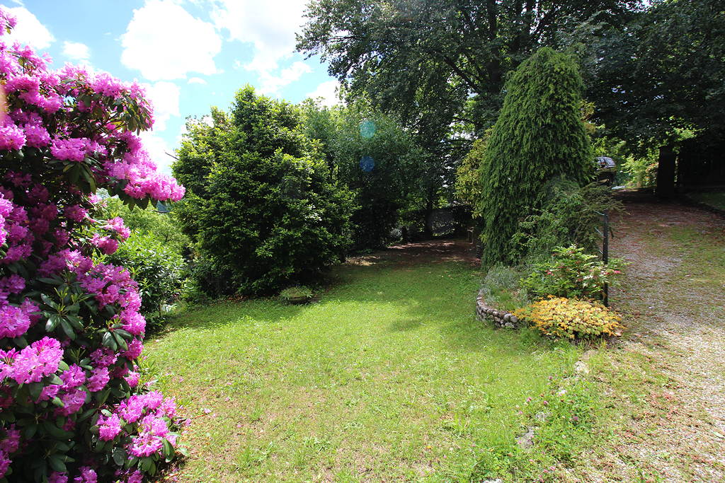 A Colazza, colline tra il Lago d’Orta e il Lago Maggiore, villa panoramica di circa 280 mq commerciali, immersa nel verde e nella tranquillità . COLAZZA 5 - A Colazza, colline tra il Lago d’Orta e il Lago Maggiore, villa panoramica di circa 280 mq commerciali, immersa nel verde e nella tranquillità . COLAZZA