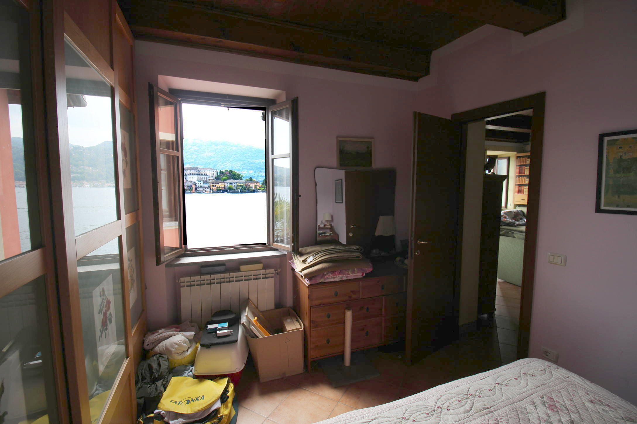 8 - Orta San Giulio | Esclusivo appartamento con posto auto, con vista dominante sul Lago d’Orta e sull’Isola di San Giulio. Orta san giulio